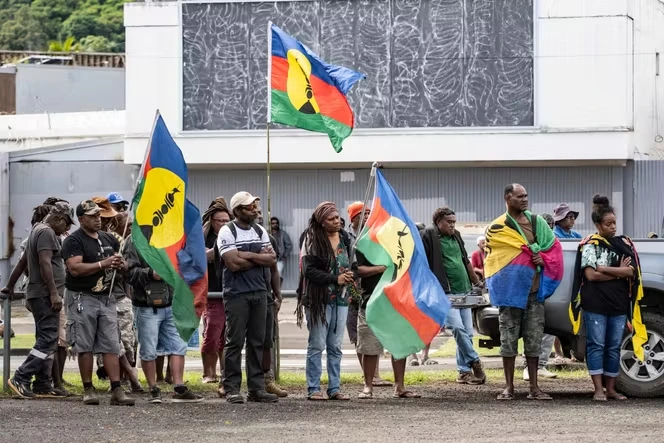 Nouvelle-Calédonie : devant le Sénat, l’obstination du gouvernement pour modifier le corps électoral