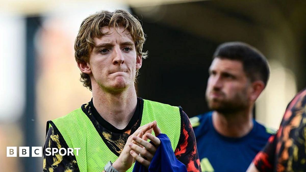 Barcelona in talks with Newcastle to sign Gordon