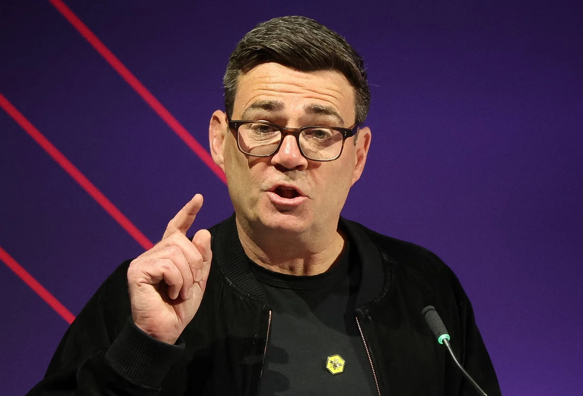 Senior figures in Blue Labour turn on Burnham over Brexit
