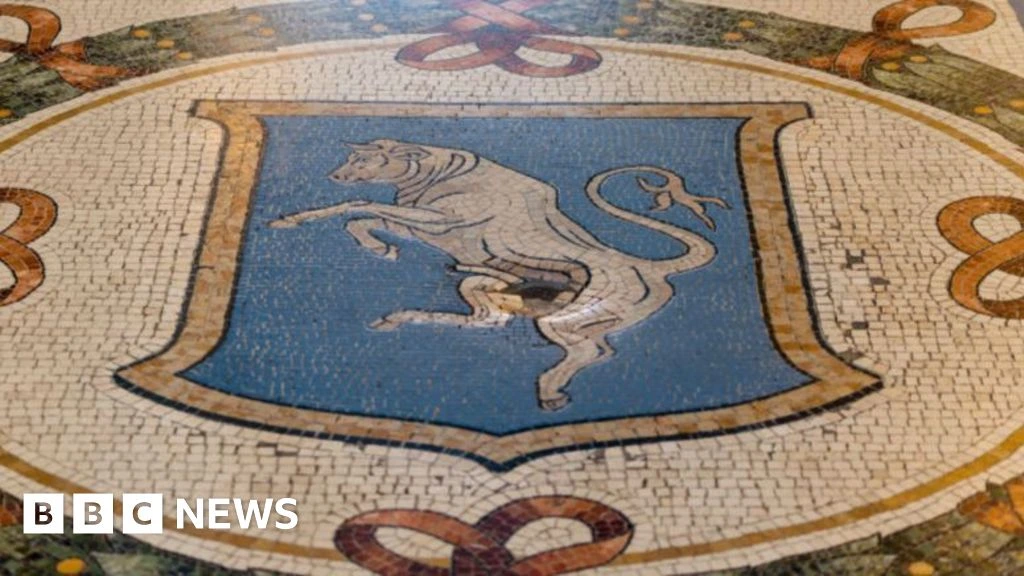 Italy restores lucky testicles on bull mosaic worn down by tourists