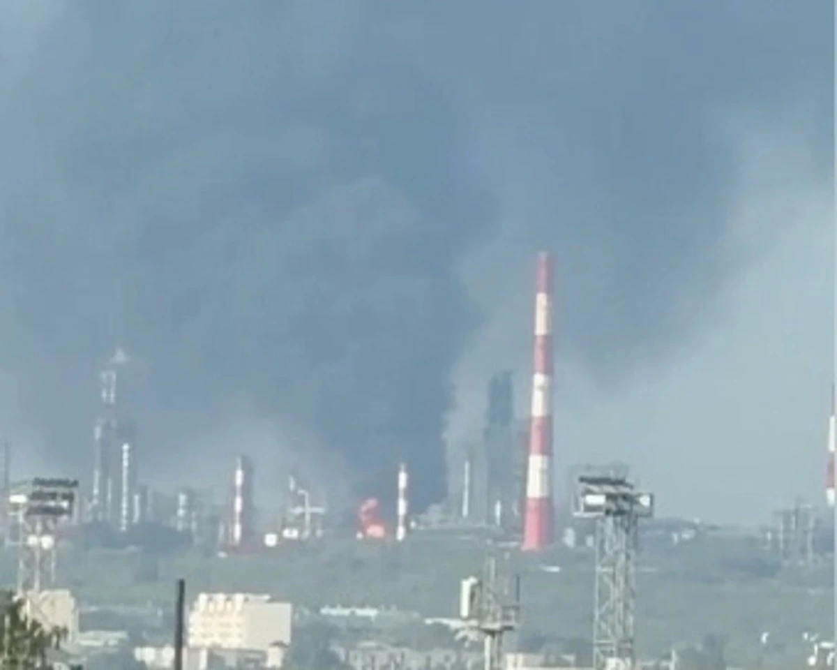 Ukraine war briefing: Oil plant strikes all going to plan, says Zelenskyy