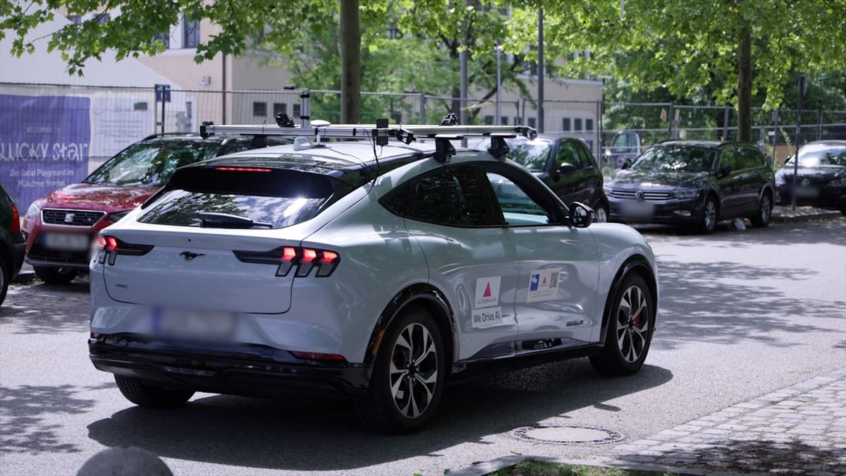 Robotaxi fährt jetzt durch München: Uber, NVIDIA und Autobrains starten Pilot