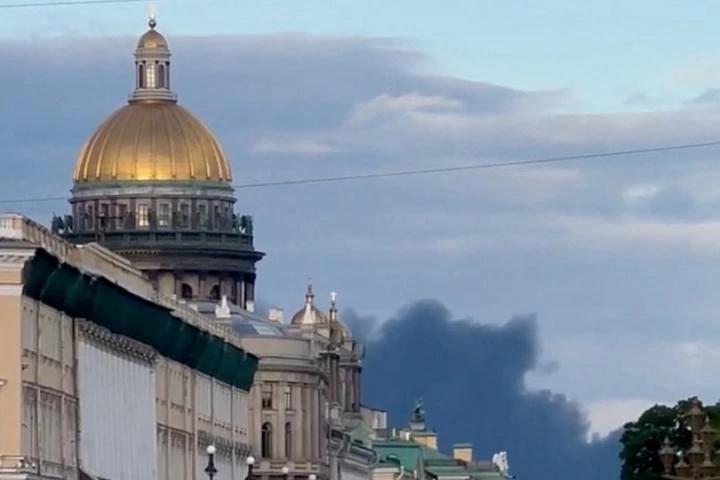 Ucrania responde al ataque masivo ruso con 350 drones sobre Moscú, Leningrado y varias regiones