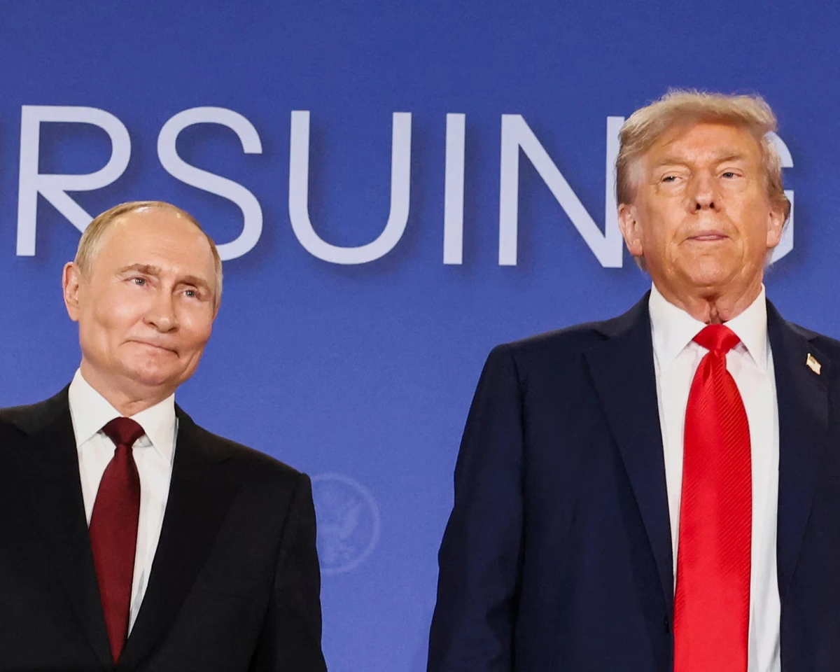 Putin and Trump are both trapped in losing battles against reality