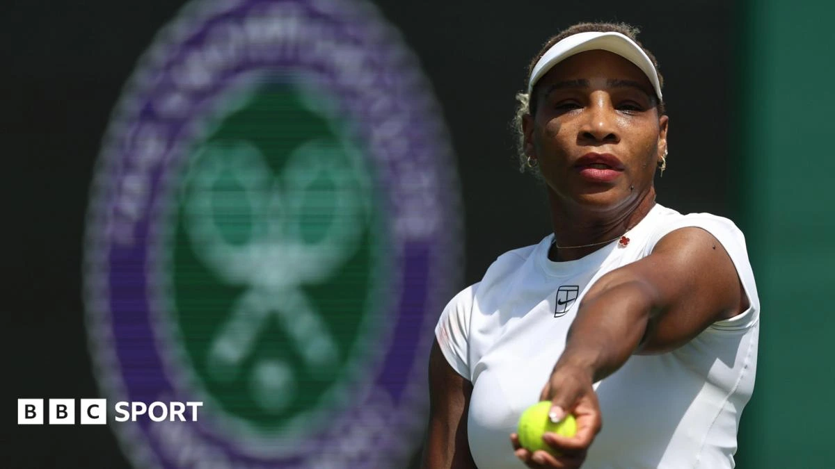 Old guard boosts Wimbledon in battle for centre stage