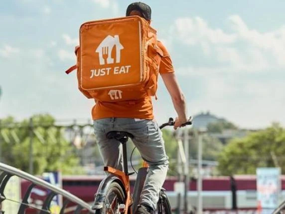 Il «caso Just Eat» e il fattore innovazione: quando l’algoritmo taglia i lavori (ad alto valore aggiunto)