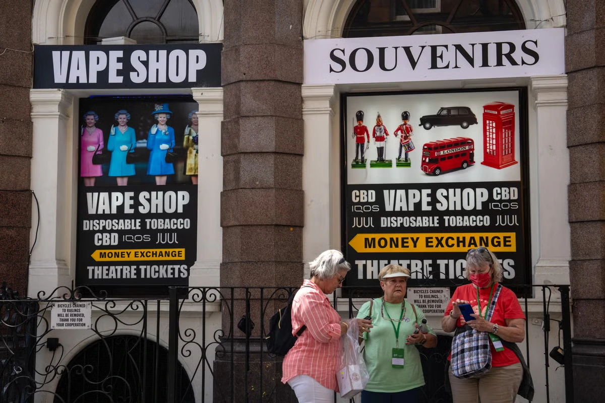 New powers to shut down ‘dodgy’ vape shops and barbers for a year