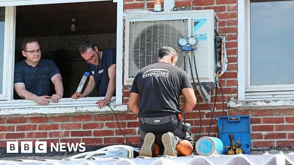 Air conditioning creates political divide as France records hottest day