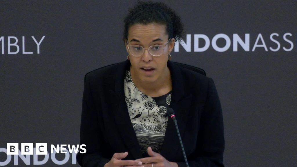 Deputy mayor questioned over blocked Palantir deal
