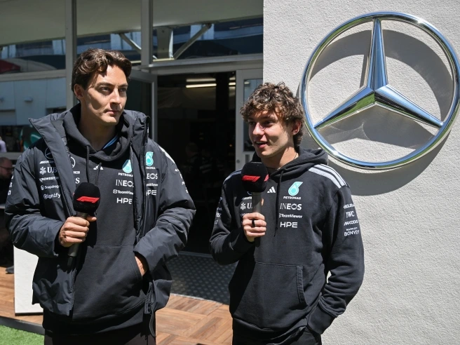 Antonelli: «I commenti di Russell? Vuole mettermi pressione, mi scivolano addosso. A Montecarlo la Ferrari è favorita»