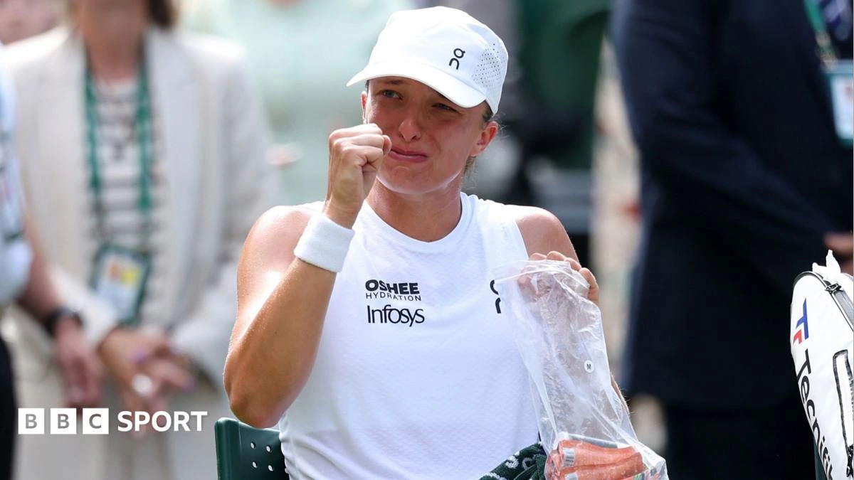 Tearful Swiatek overcomes scare on Wimbledon return