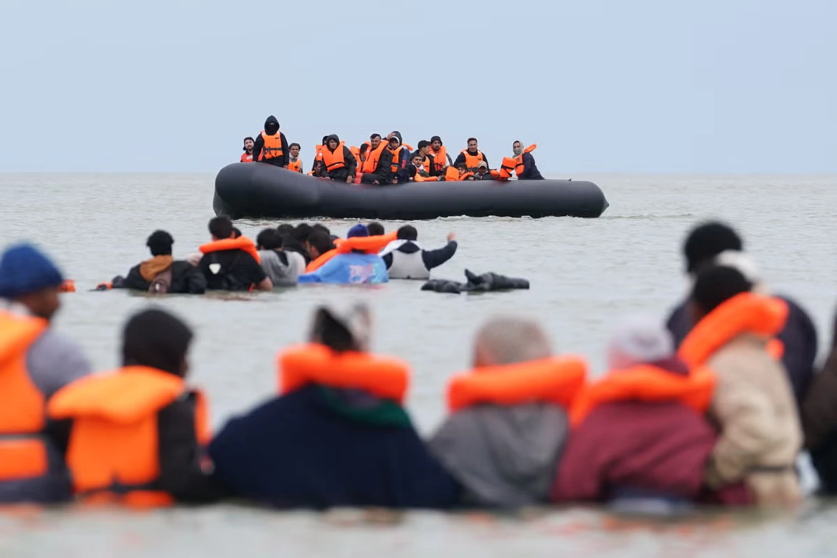 Labour’s flagship ‘one in, one out’ migrant returns deal with France to end in October, report claims