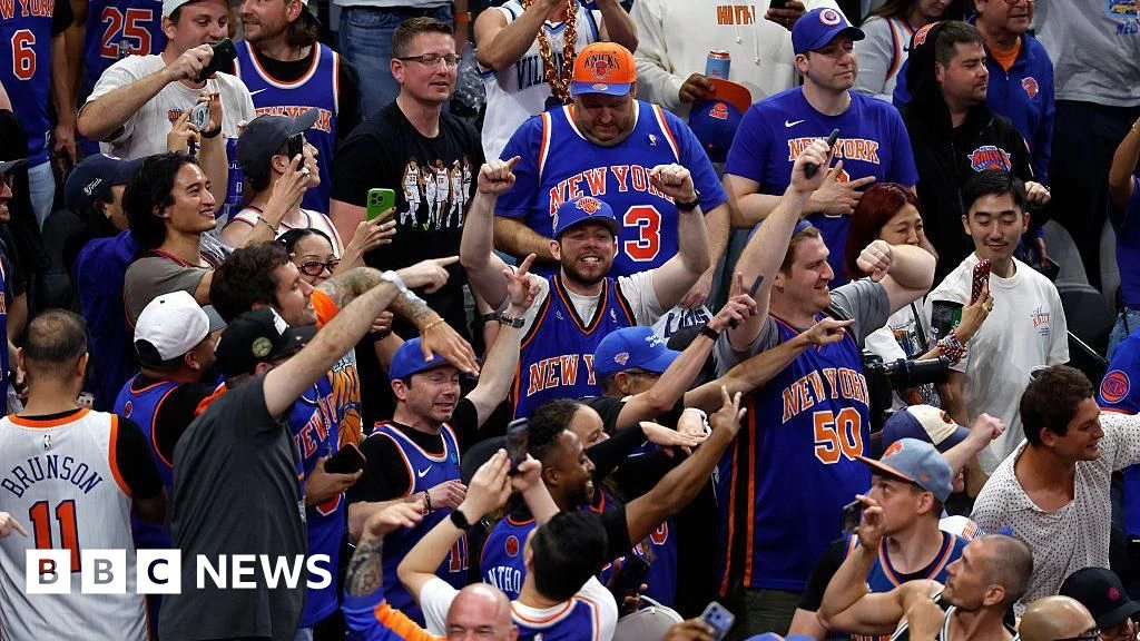 Ticketmaster says Knicks fans won't be locked out of game after last-minute panic