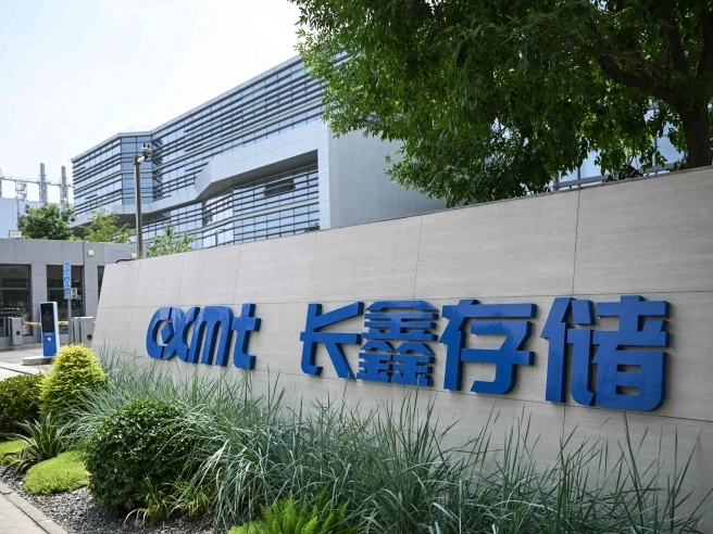 La febbre dei chip contagia la Cina: il produttore Cxmt sale del 466% al debutto in Borsa (e minaccia Samsung)