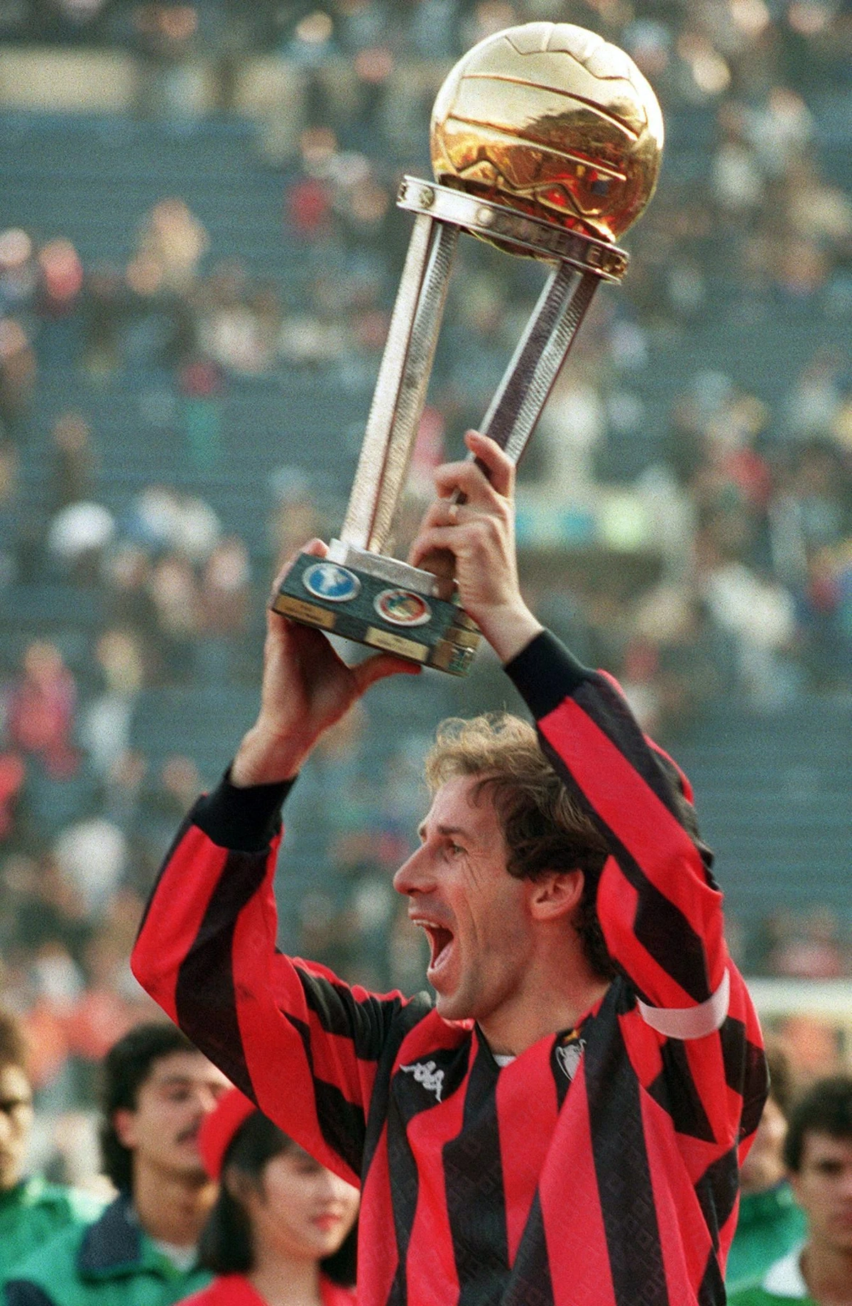 Muere Franco Baresi, legendario defensa del Milan, a los 66 años