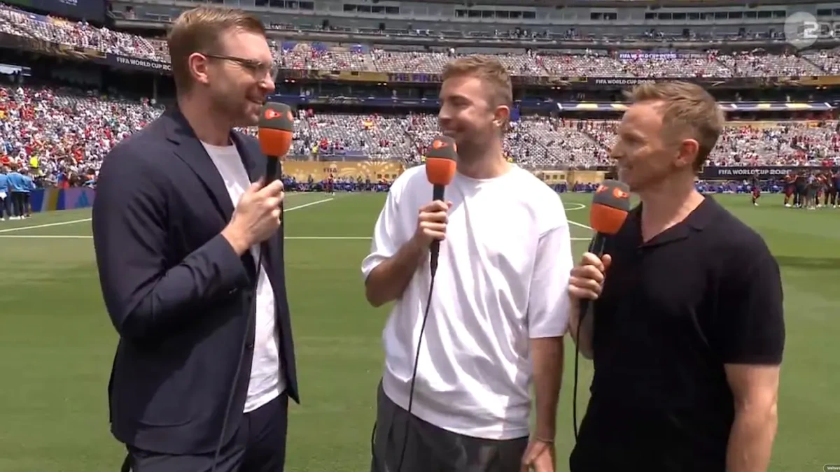 Per Mertesacker bestätigt Verhandlungen mit dem DFB!