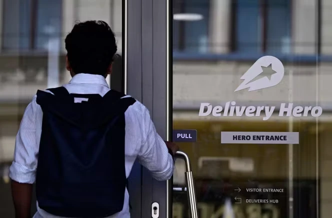 Uber rachète l’allemand Delivery Hero, dans un large mouvement de consolidation du secteur de la livraison à domicile