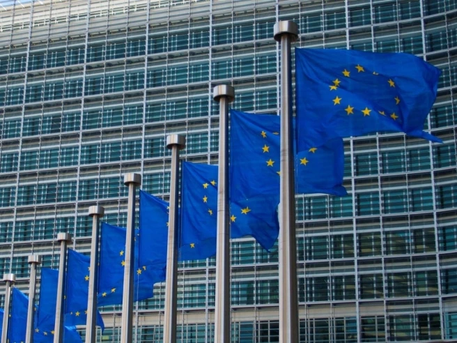 Rendere l’elettricità economicamente più conveniente del gas: così Bruxelles punta a ridurre la dipendenza dai combustibili fossili