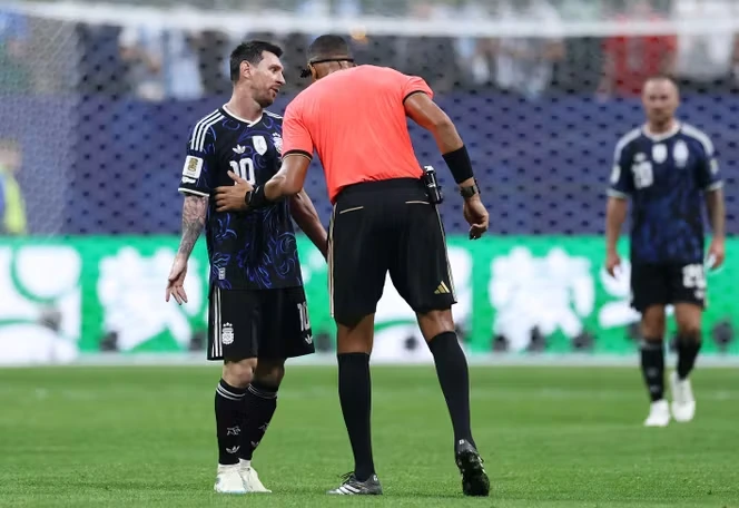 Coupe du monde 2026 : entre tableau clément et arbitrage contesté, le parcours de l’Argentine électrise les complotistes