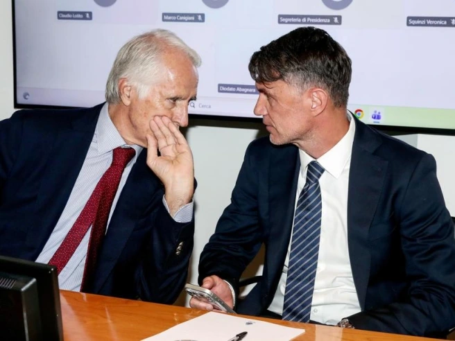 Malagò ha deciso, Pirlo non può essere il prossimo ct. Rabbia Maldini e Leonardo, sono pronti alle dimissioni