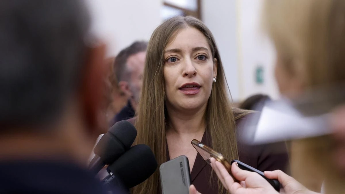 El PP se acerca al negacionismo climático en plena ola de incendios