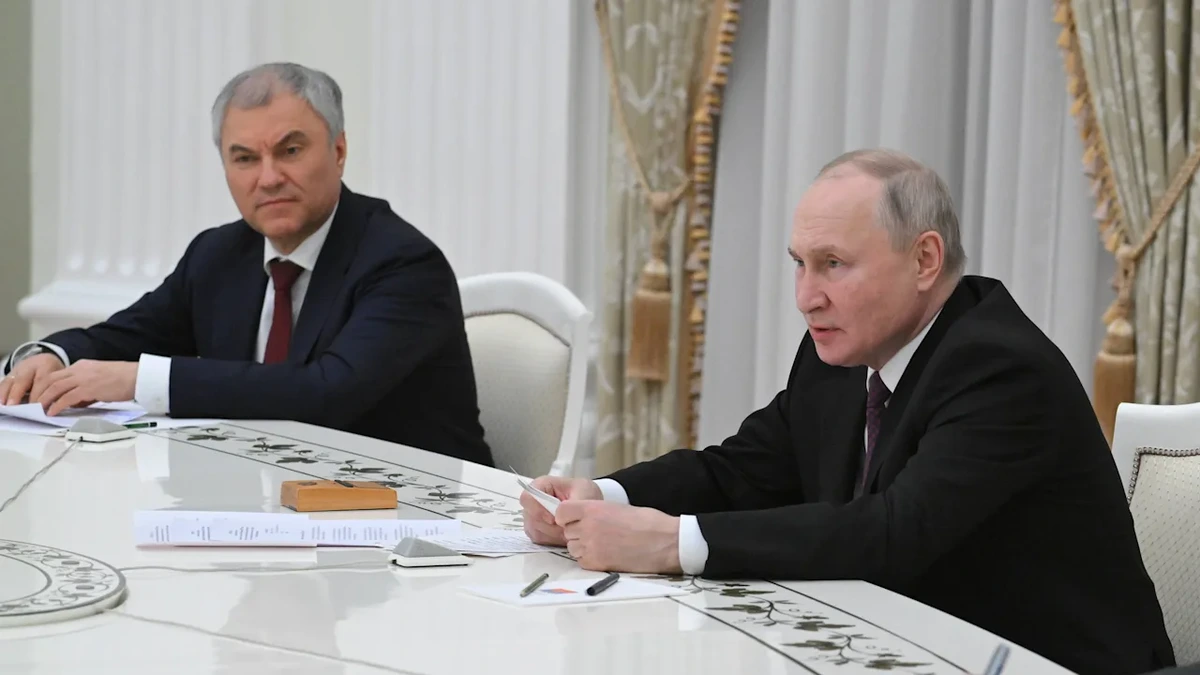 Russland: Wolodin will Militärübung statt Urlaub für Putins Abgeordnete