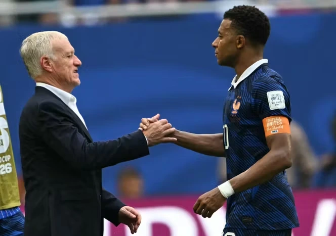 Un match parmi « les plus palpitants de l’histoire » de la Coupe du monde : la presse internationale célèbre le festival offensif entre la France et l’Angleterre
