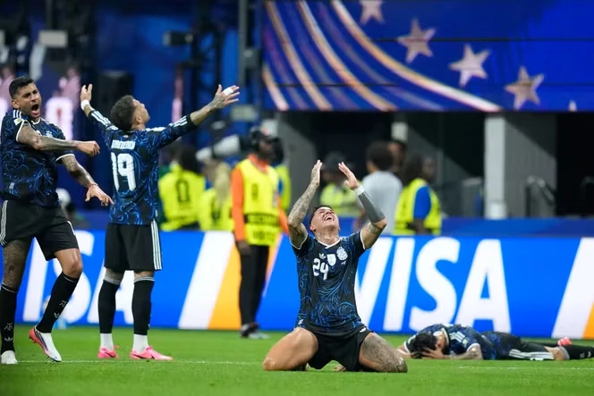 « Nul ne défie sa propre mortalité comme l’Argentine » : la presse internationale salue Lionel Messi et ses coéquipiers, les « rois du come-back »