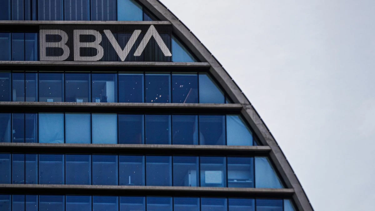 BBVA gana 6.051 millones hasta junio, un 11% más, y lanza una recompra de acciones valorada en 2.000 millones