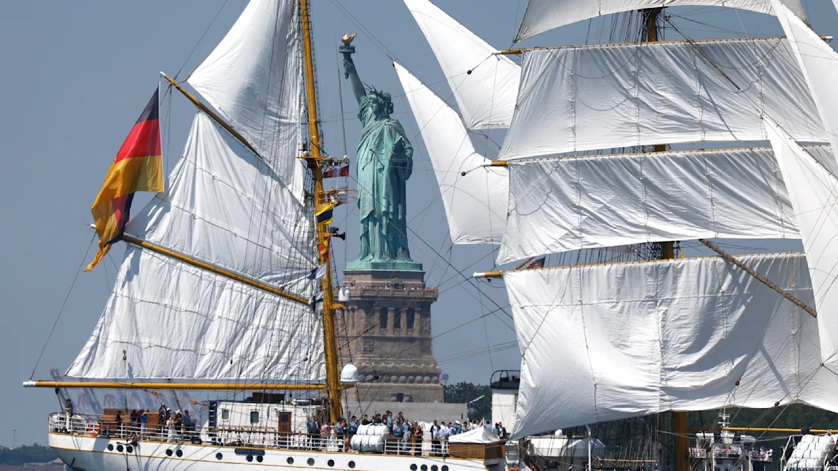 Einbürgerung auf der „Gorch Fock“: Nachfahren von NS-Opfern wollen Deutsche werden