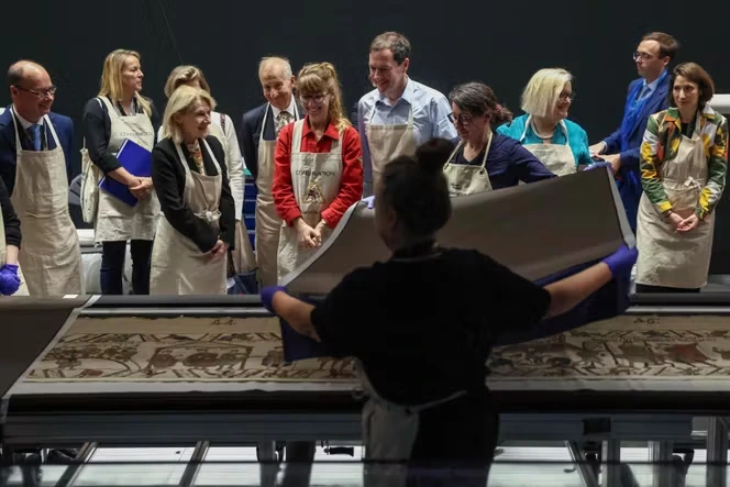 La tapisserie de Bayeux, arrivée à Londres, désormais aux bons soins du British Museum