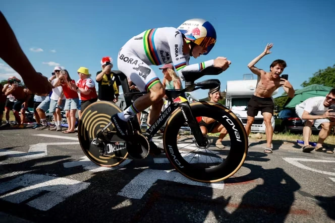 Tour de France 2026 : les destins croisés de Remco Evenepoel et Florian Lipowitz