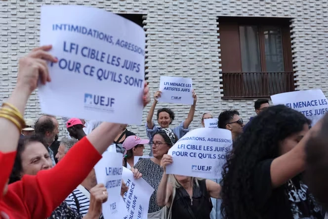 Concert interrompu de Barbara Butch : l’embarras de la direction de LFI face à une action locale