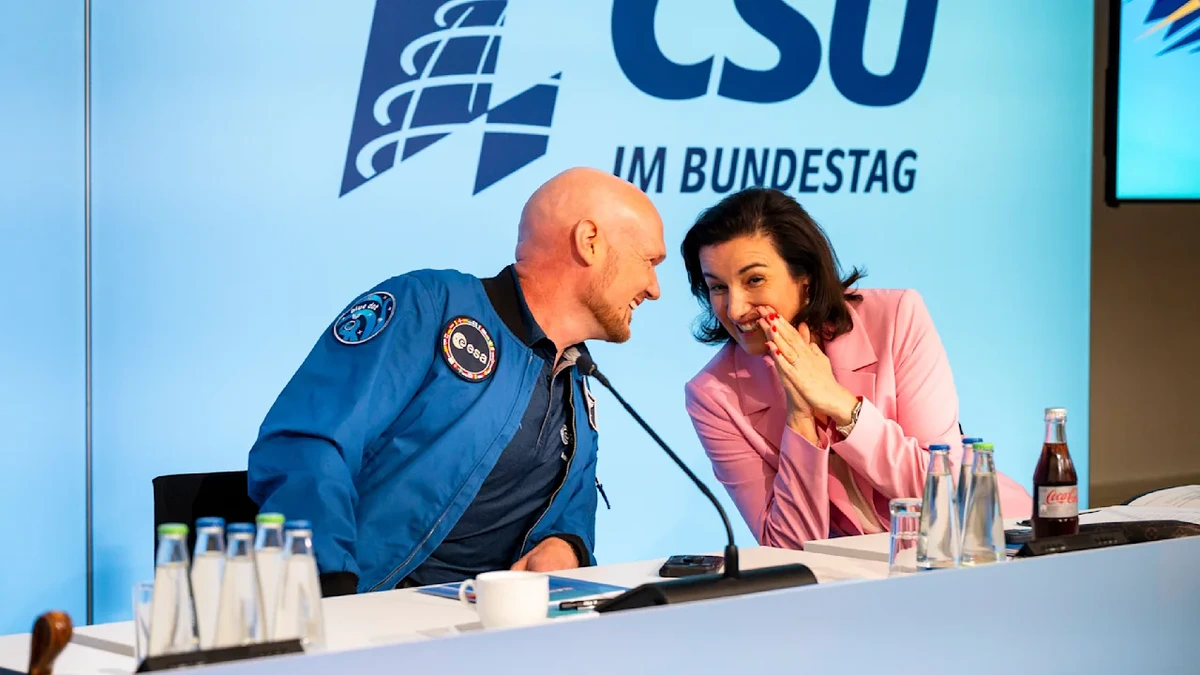 Satelliten für Bundeswehr: CSU will eine Weltraumflotte aufbauen
