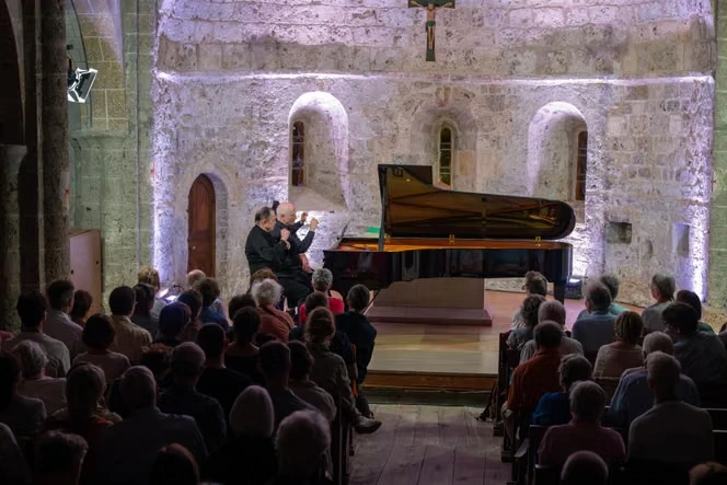 A La Grave, les oiseaux prophètes de Messiaen jubilent sous les doigts des pianistes Jean-François Heisser et Pierre-Laurent Aimard