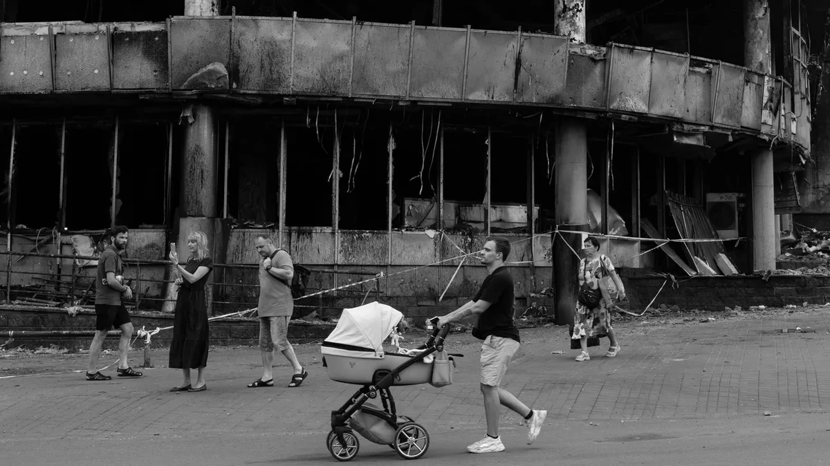 Das Politikteil / Ukraine:»Leute, die Wohnungen suchen und Familie gründen. Das gibt Hoffnung.«