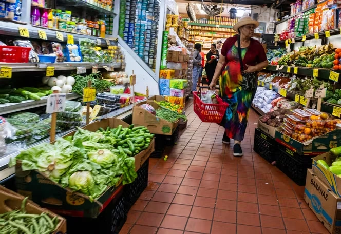 Aux Etats-Unis, l’inflation s’assagit en juin, un répit bienvenu pour Donald Trump