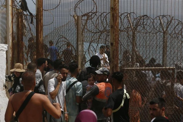 Radiografía de una frontera: incógnitas y certezas de la mayor crisis migratoria en Ceuta desde 2021