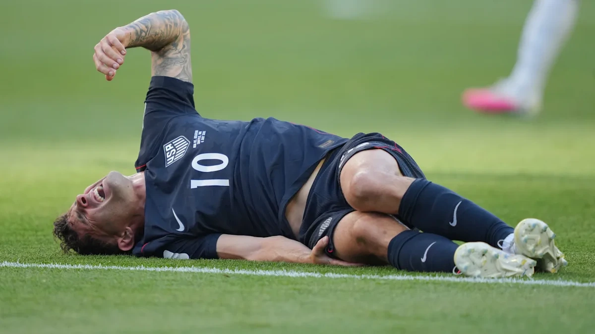 WM-Star Christian Pulisic zieht sich Beinbruch zu!