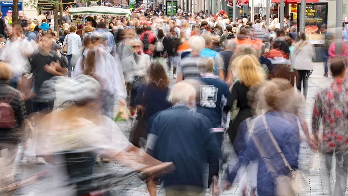 Umfrage: Vertrauen in den Staat auf historischem Tiefstand
