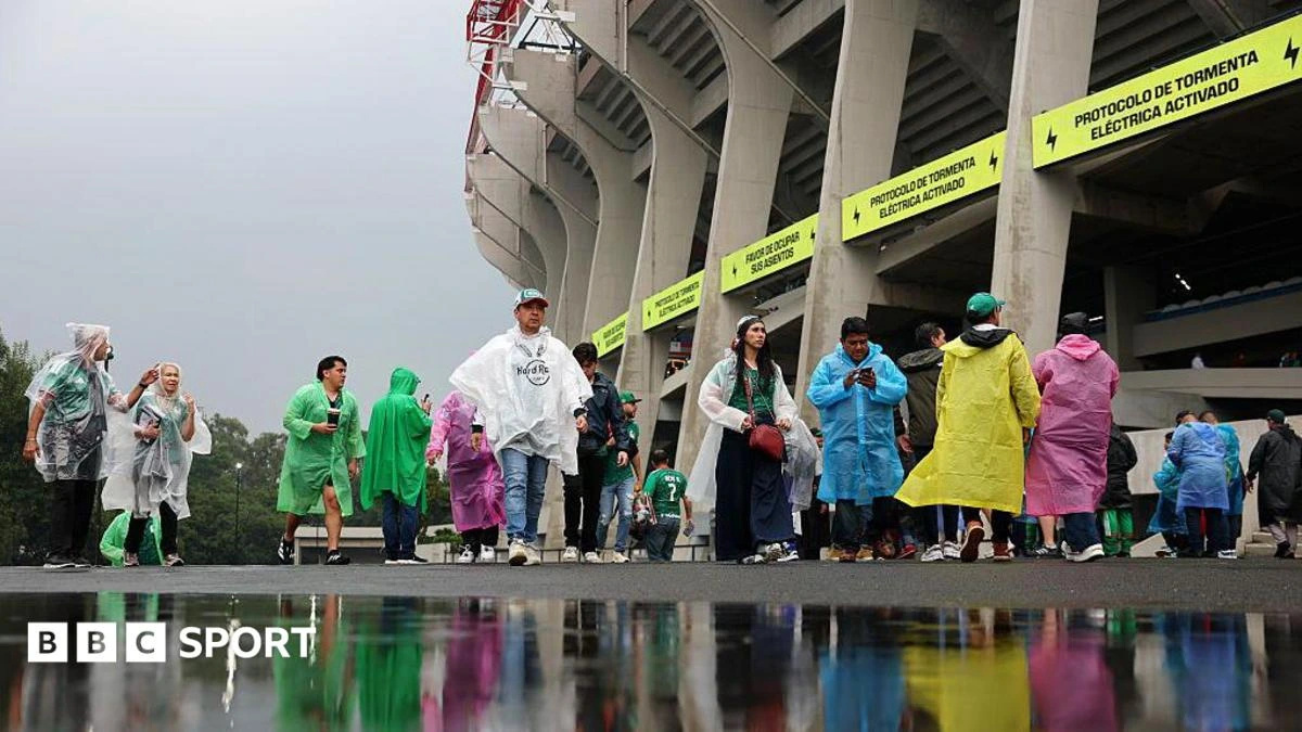England's match with Mexico delayed by an hour
