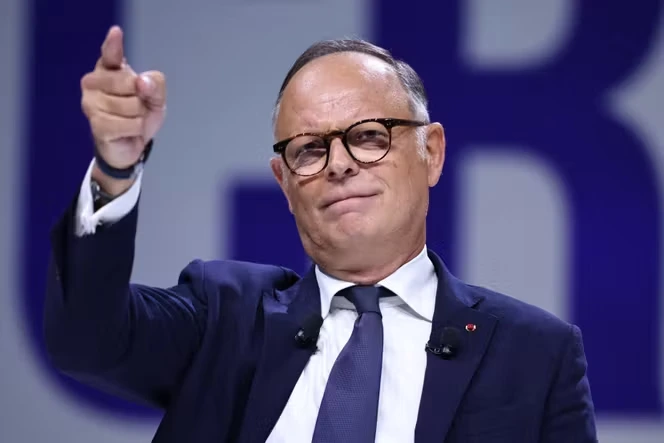 Présidentielle 2027 : entre une fidélité contrariée à leur parti et la tentation Edouard Philippe, les ministres LR cherchent leur place
