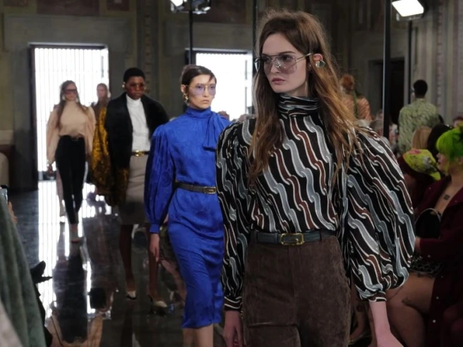 Kering vola in Borsa a Parigi (+11%) spinta dalla ripresa di Gucci