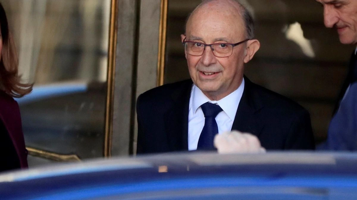 El juez del caso Montoro apremia a los Mossos para que le informen del avance de su investigación
