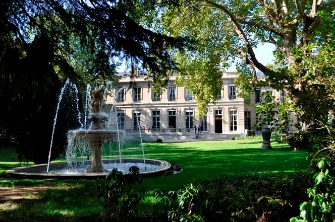Immobilier de l’Etat : le Parlement adopte la création d’une société foncière, obligeant les ministères à devenir locataires