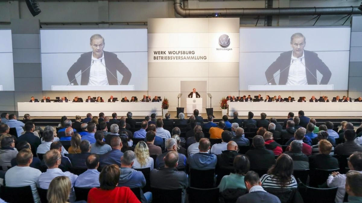El comité de empresa cita a la cúpula de Volkswagen en asambleas para aclarar el recorte de “hasta 140.000 empleos”