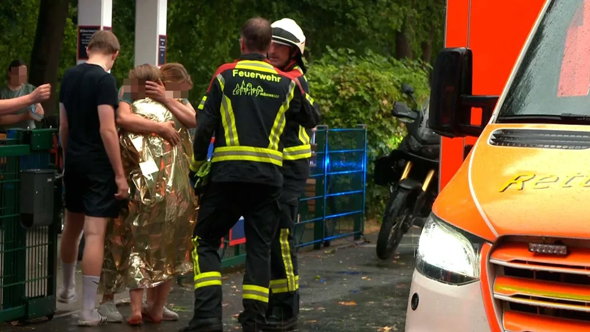 Möhnesee (NRW): Zwei Verletzte! Baum stürzt bei Unwetter auf Teenager