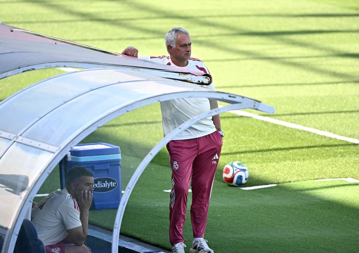 Una goleada al Leganés y el saludo de Mourinho a la prensa: el Madrid cambia las grandes giras por los mini-derbis en Valdebebas