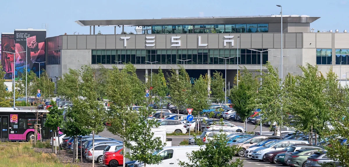 Tesla will Produktion in Deutschland deutlich steigern und Werk in Grünheide erweitern