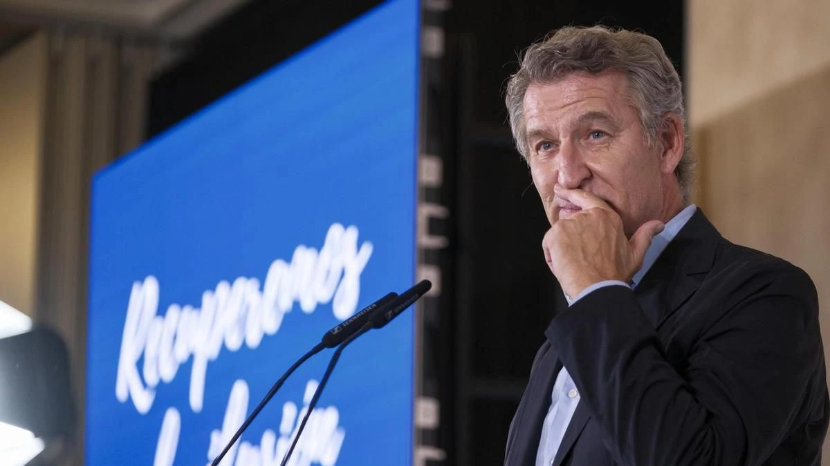 El PP de Feijóo promete una ambiciosa contrarreforma legal con recortes en derechos sociales si llega al poder